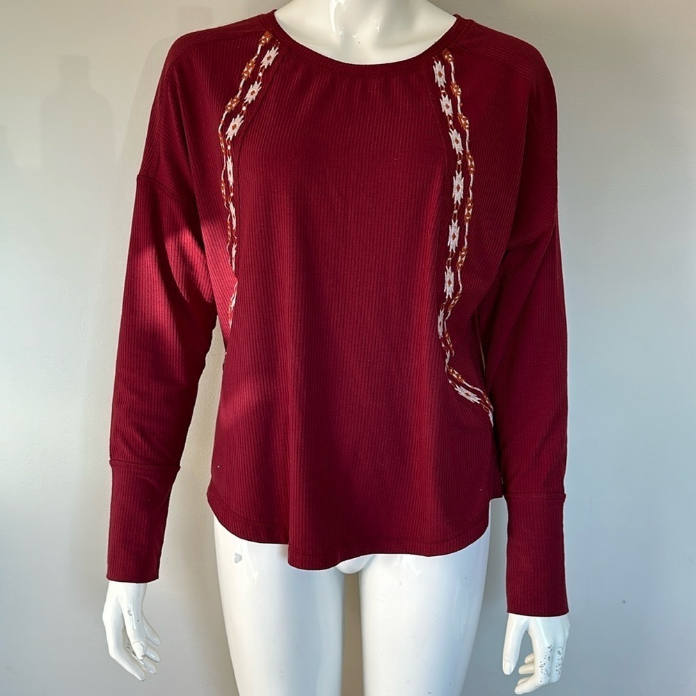 Cruel denim Burgundy and cream long sleeve ribbed top with embroidered design LG